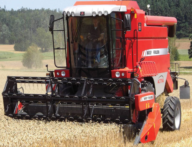 MASSEY FERGUSON 7244 Activa